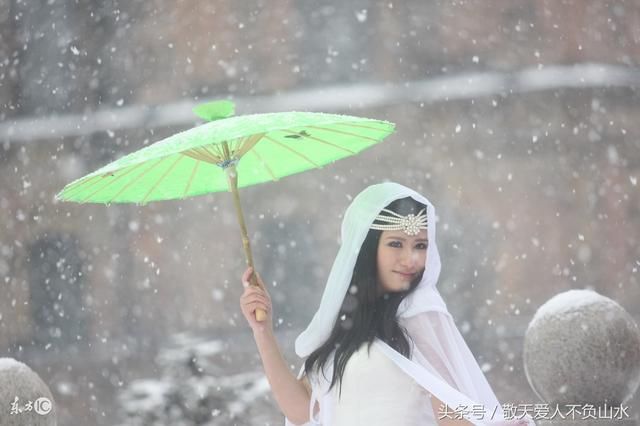 纷纷大雪引古今无数诗人挥毫,这些写雪诗句,你