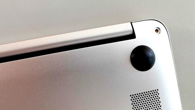 荣耀MagicBook用户级拆解:大电池长续航,维护