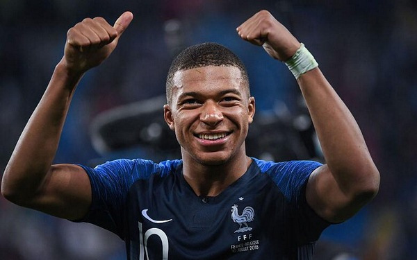 法国能赢克罗地亚VS英格兰夺得世界杯冠军?两