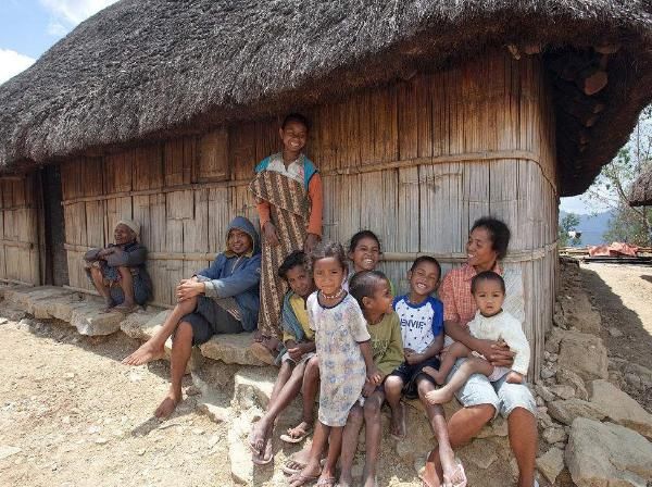 此国不大,但世界上很多国家都向这个国家示好