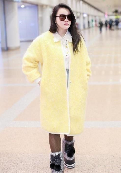 冉莹颖胸上的肉严重下移,怎么都跑肚子上了?