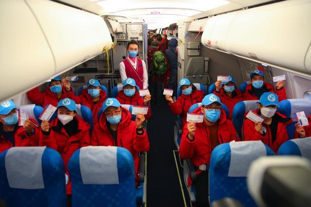 辽宁省第二批对口支援湖北襄阳医疗队出征(图6) 辽宁省第二批对口支援湖北襄阳医疗队出征(图6)