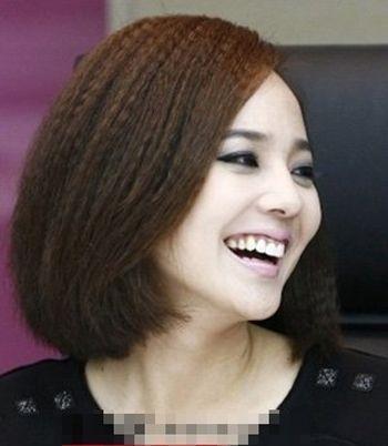 12款女生知性大气的玉米烫发型!