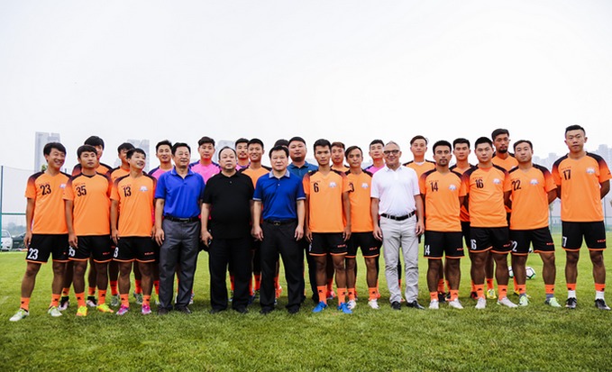 山东鲁能泰山足球队主教练马加特来滨州考察