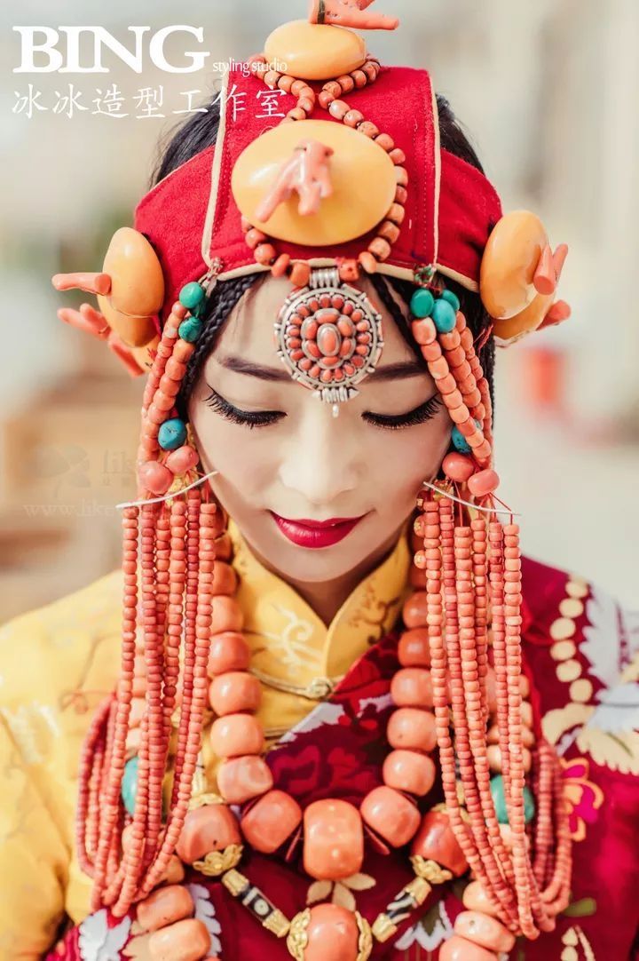 景甜在礼服里面穿秋裤?冬季新娘该怎样才能又