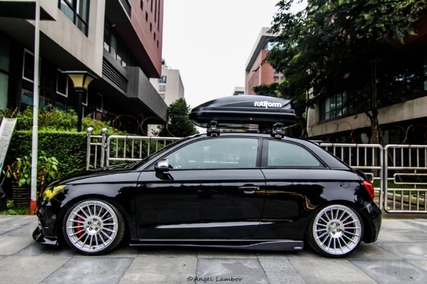 叛逆小子 奥迪a1改装气动避震低趴风格