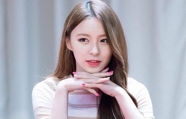 南韩务工的中国女爱豆待遇差别真大,有人是AC