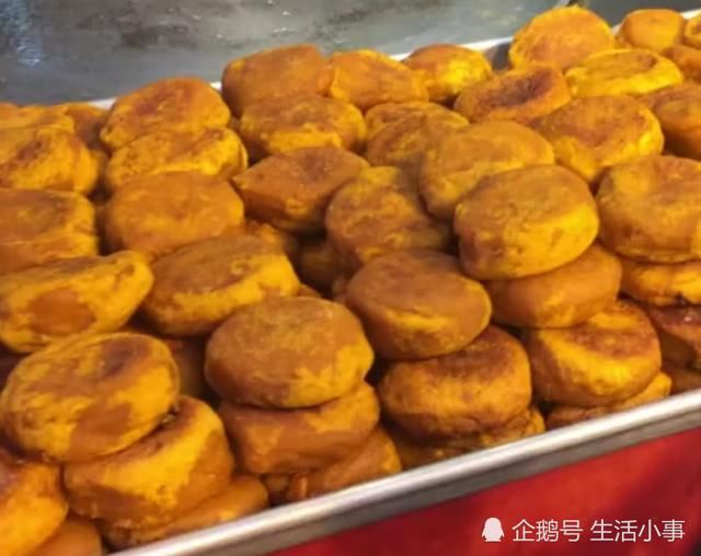 西安美食街上最好吃的柿子饼,4元一个又香又软