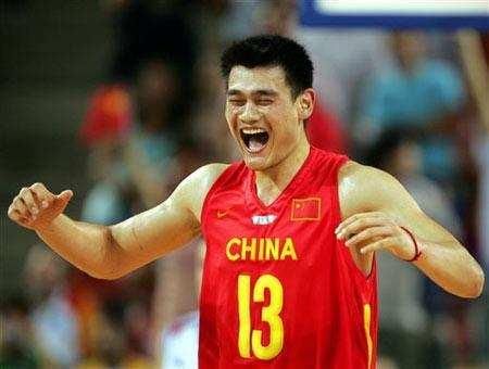 CBA中国球员收入揭秘,易建联最高,孙悦一场球