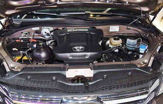 华颂7搭载了宝马授权的发动机,采用了世界顶级发动机技术,独有单涡轮