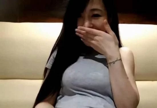 美女换内衣视频_性感光身美女内衣视频(2)