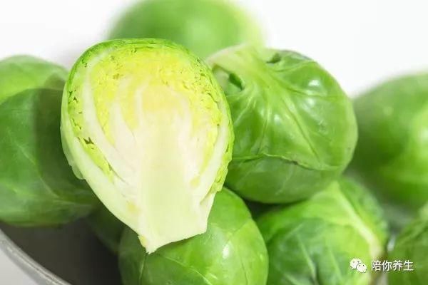 长痘 头发油腻都是湿气惹的祸 那么艾灸能去湿气吗