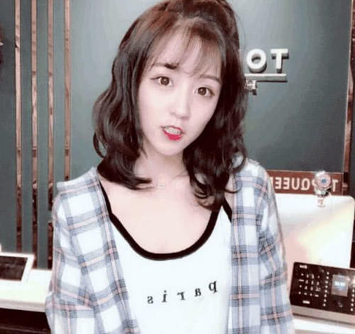 莉三万又是什么新梗?莉哥回复:只能靠快手直