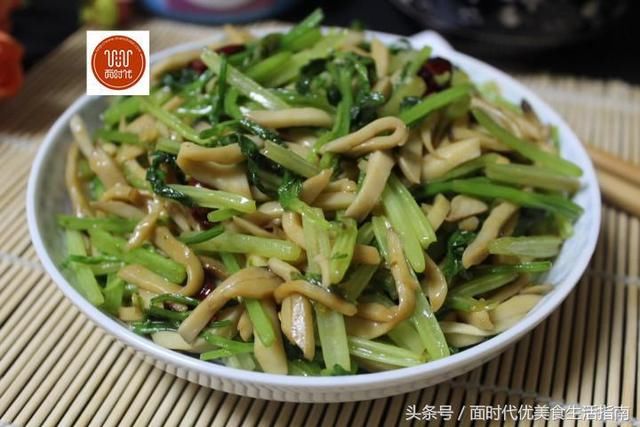 女生都爱吃的一道家常菜,鲜香可口,美容又健康