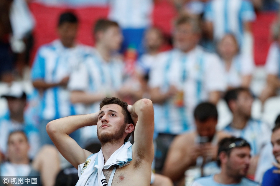 6月30日，2018年世界杯1/8决赛第一场比赛在喀山竞技场展开角逐，法国4比3力克阿根廷，率先晋级八强，阿根廷提前回家。