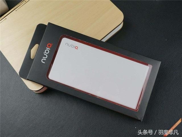 倪飞试玩努比亚红魔电竞手机,黑鲨游戏手机表