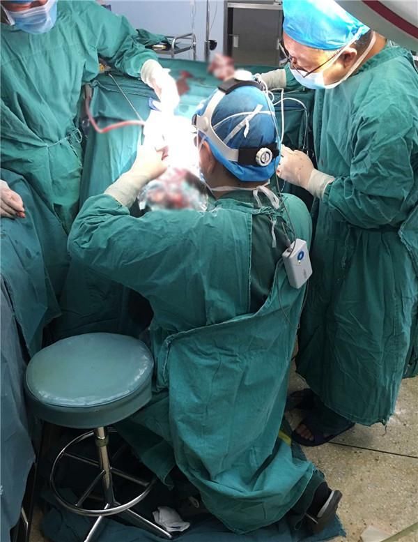 电灼术,激光,微波等手术主要用于药物无法治疗后效果不明显的鼻炎