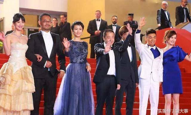 看当初这些明星和马蓉的合影,估计做梦都想删