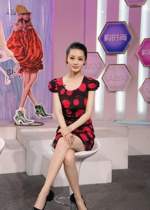 吴谨言的高跟鞋,李一桐的高跟鞋,关晓彤的高跟