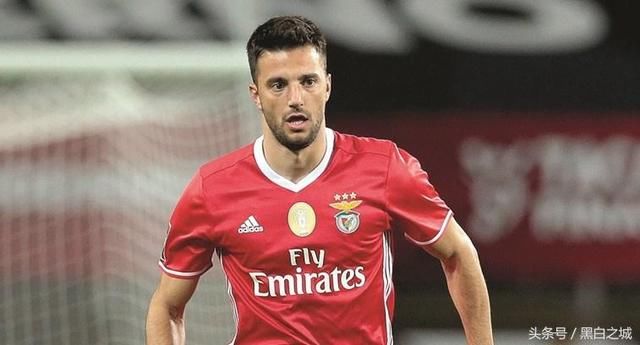 中超多队哄抢希腊国脚铁腰,转会费达2000万欧