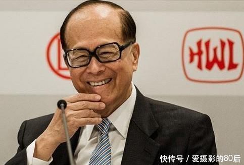 马云捐款近300亿,李嘉诚捐款150亿现金,两个人