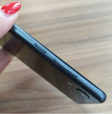 夏普S3mini评测:始于价格,陷于颜值,忠于体验