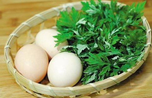 艾叶煮水喝有什么功效呢?却有很多人会忘记它