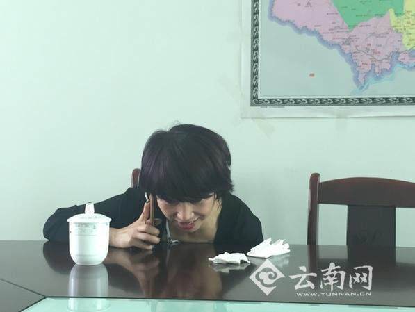郑州一男子带妻儿和情人约会穿帮