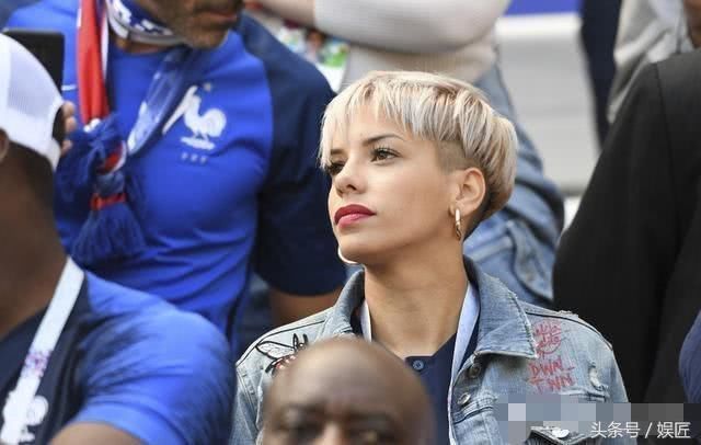 法国队黑人球星专找白人女友!个个都是尤物!网