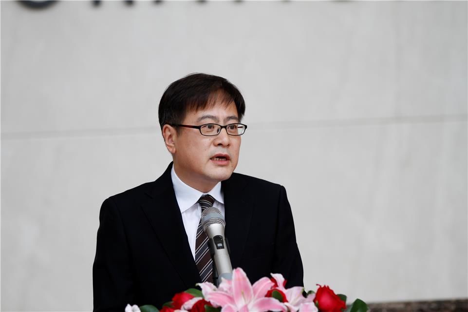 总部举行新闻发布会,中兴通讯董事长殷一民率公司全体高管出席发布