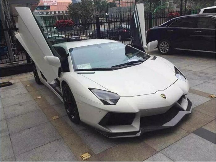 梦幻西游富二代为女主播豪掷数亿,用豪车诈骗