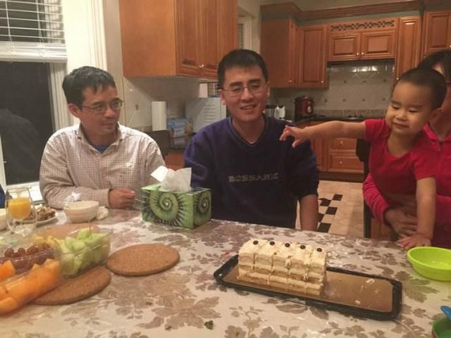 爸爸姓赵,给孩子起的名字,妈妈听了羞红脸,直骂