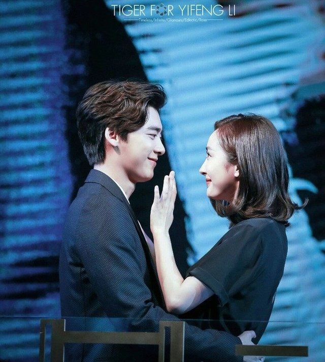 卓伟大爆料:杨幂婚内出轨李易峰还为其怀孕流