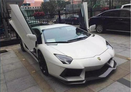 梦幻西游富二代为女主播豪掷数亿,用豪车诈骗