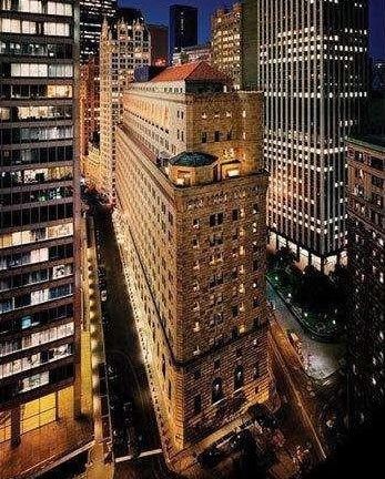 我国有多少黄金存在美国?为什么要存在他国而