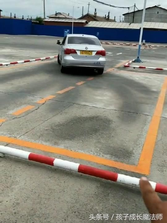 矮个子学车有技巧吗?不用担心,看了就明白了!