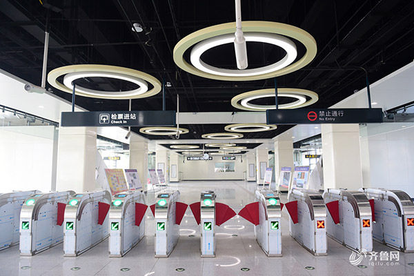 青岛"最美地铁"11号线今起试乘 最全乘车指南看这里