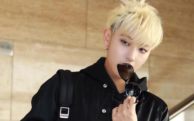 黄子韬讽刺杨幂?蔡徐坤被雪藏?王菲综艺片酬