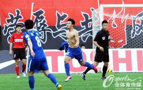 追踪曾经的FM中超妖人第一期:大连球王南云齐