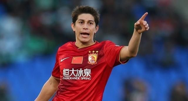 上港亚冠开赛在即,俱乐部人员出现重大调整,这