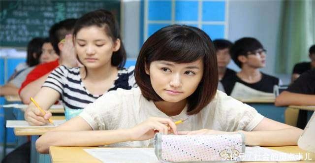 他是中国史上高考最高分,仅差一分就满分,现在