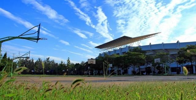 该省高校多,2所211高校,几字只差,学校类型不同