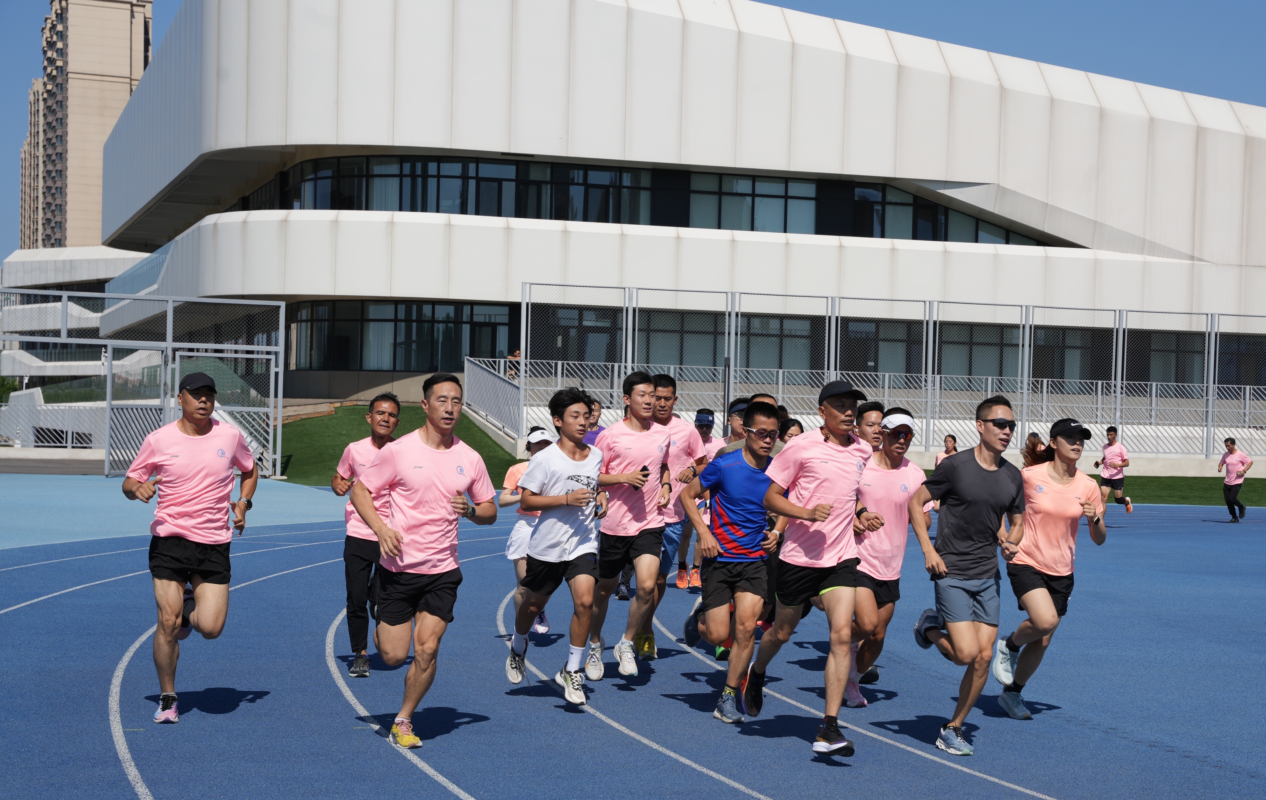 北京市中小学体育教师跑团成立