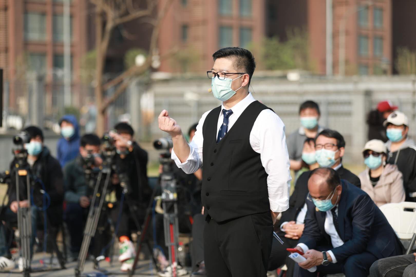 《向前一步》黄庄小区房改房1