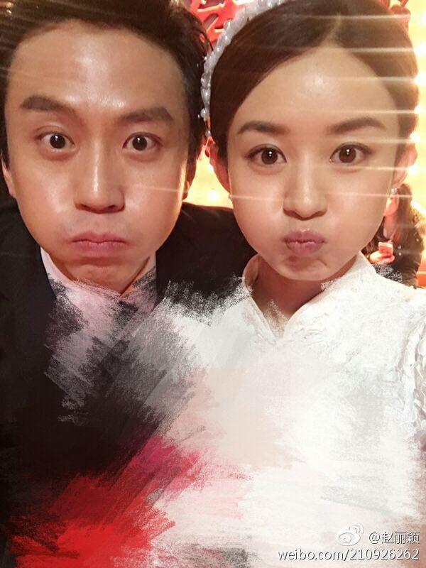 赵丽颖微博晒结婚照,最后合影却被吐槽像大妈