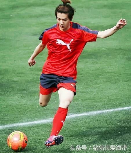 鹿晗携手30位传奇球星 助力名人赛 齐聚上海虹口