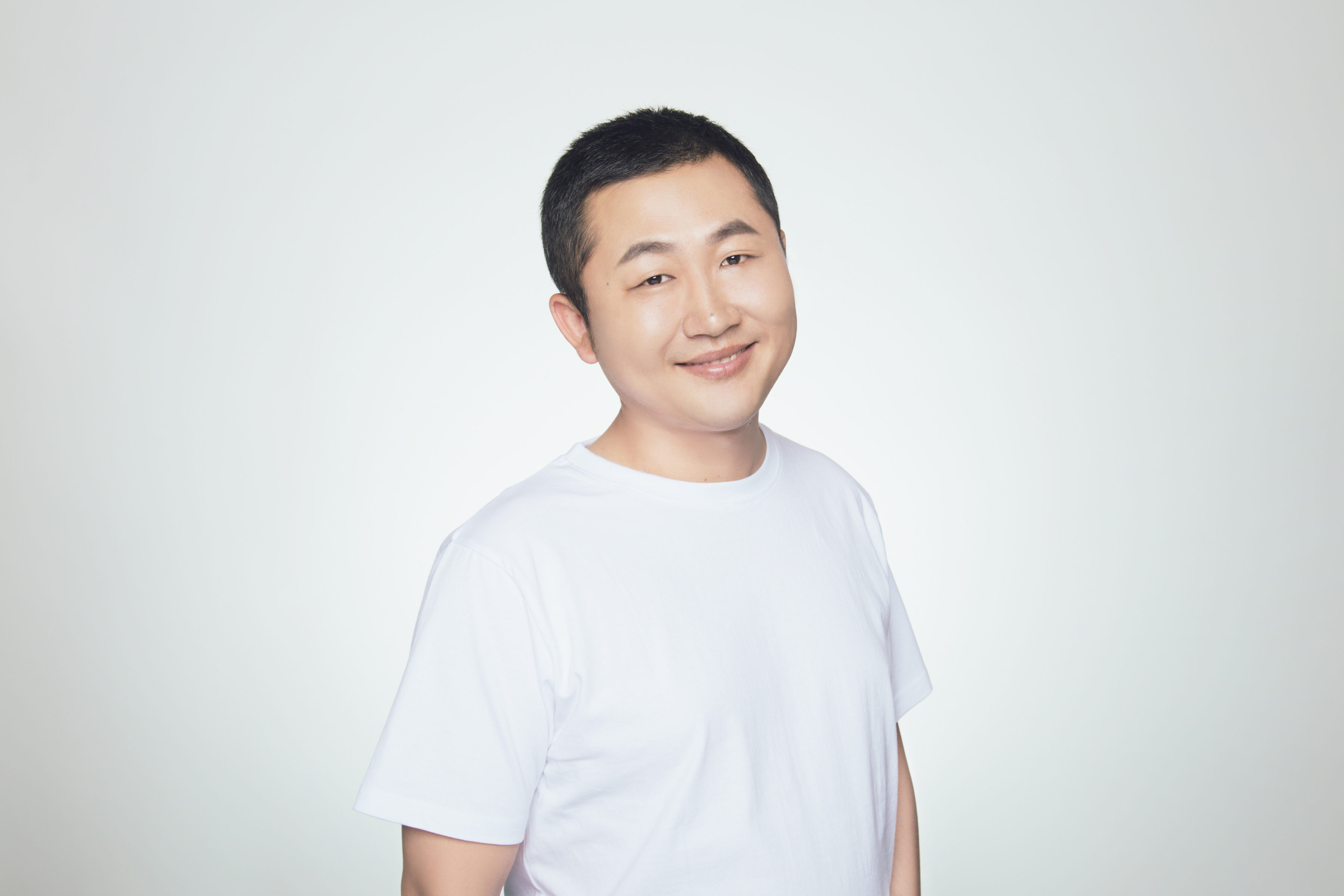 Jason，主持的栏目《小鬼当家 Kids Club》