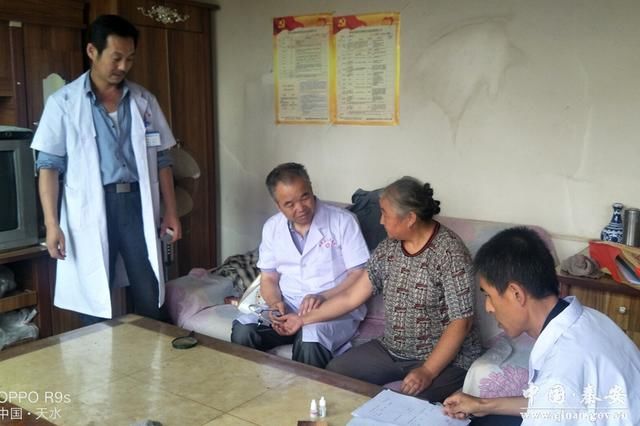 秦安县组织千名医师送医上门助脱贫