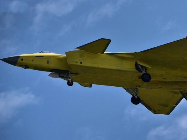 歼20为何消失在公众视线?量产速度放慢 出了什