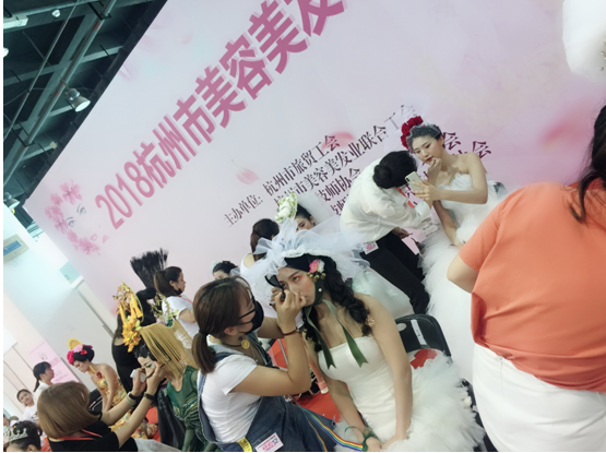 杭州化妆培训学校,鑫乐彩一直很专业!